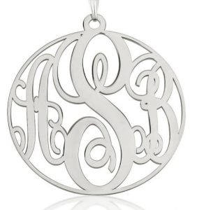 monogramme onecklace