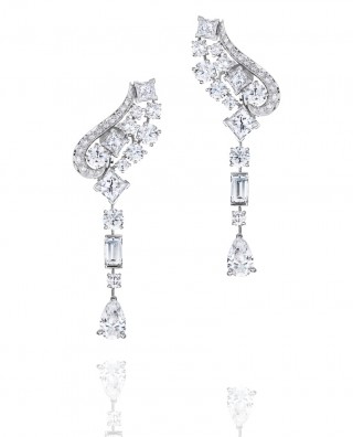 PHENOMENA GLACIER EARRINGS, De Beers