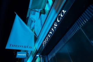 Inauguration Tiffany & Co Champs Elysées Mardi 10 Juin 2014 - Magasin illuminé du Bleu Tiffany